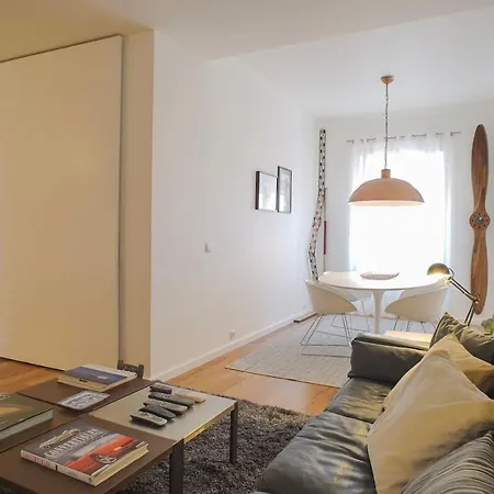 Apartament Industrial Flat W/ Garage