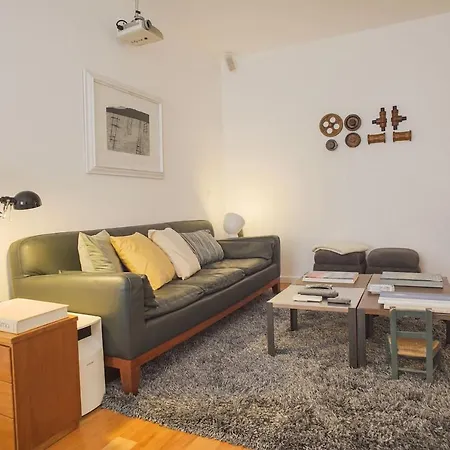 Industrial Flat W/ Garage Apartament *